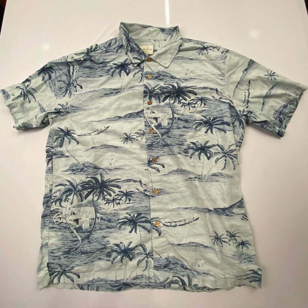Trader Bay Men's Short Sleeve Tropical Beach Palm Tree Print Button Down Shirt
